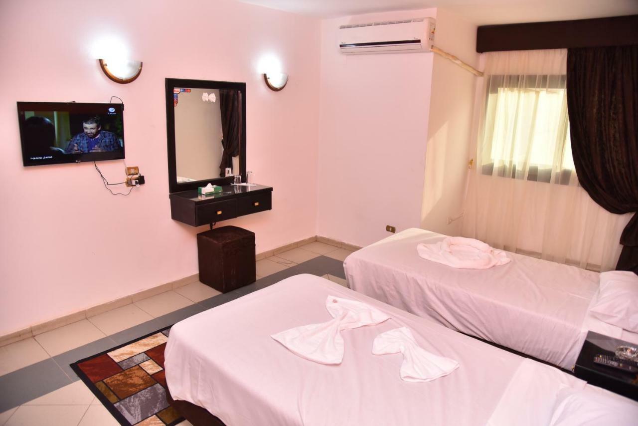קהיר Royal Pyramids Hotel מראה חיצוני תמונה